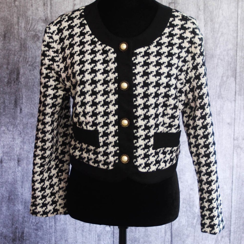 Vintage S. G. Sport Women's Large Button Up Black & White Houndstooth Cardigan